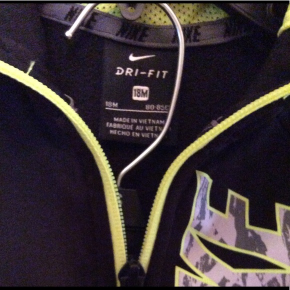 NIKE   DriFit   Toddler    Activewear  Outfit - Picture 8 of 8